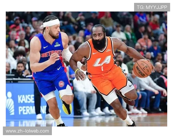 快船背靠背作战挑战，活塞主场气势如虹