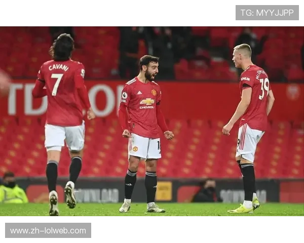 绝杀时刻：库尼亚世界波助曼联3-2险胜阿森纳，卡里克振臂高呼